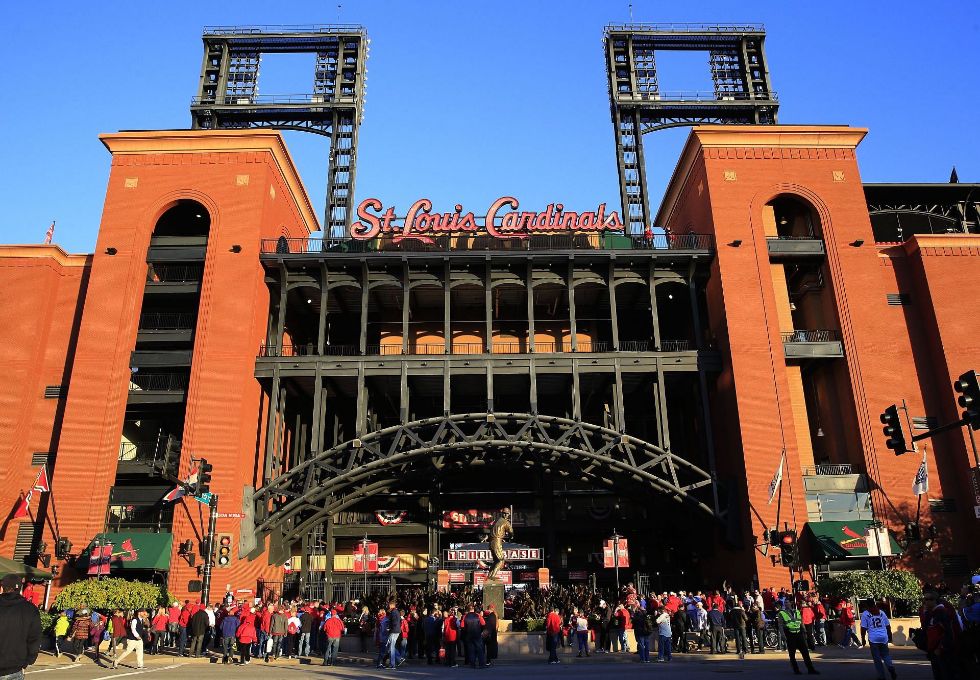 A win today could give the Cardinals a tie for first in the NL Central.