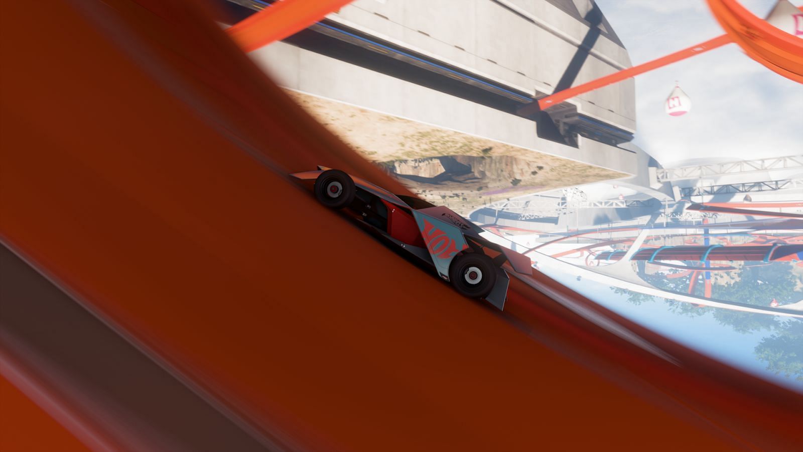 Defying gravity by staying upside down (Image via Forza Horizon 5 Hot Wheels)