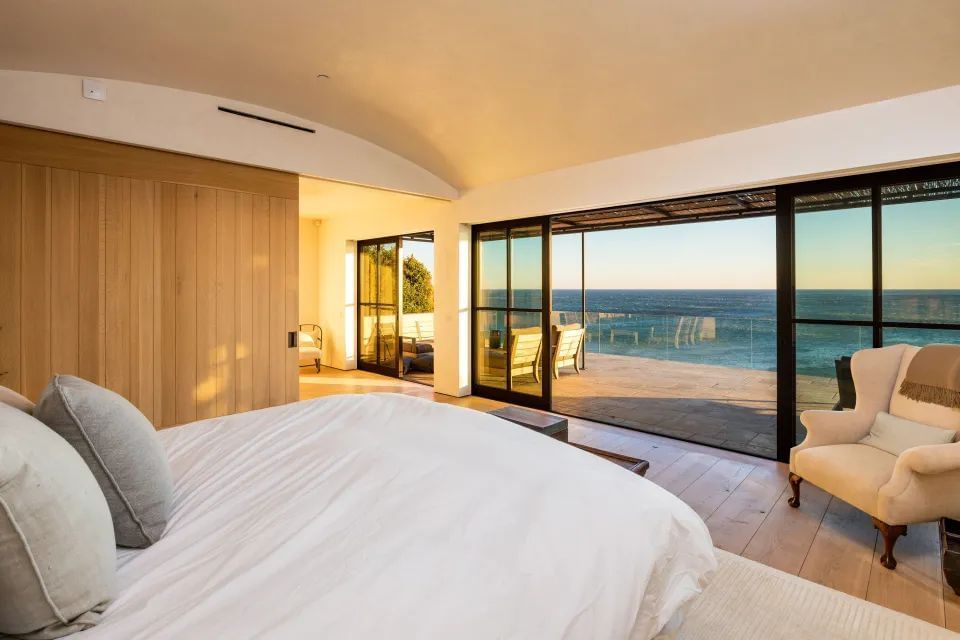 Where does Aaron Rodgers live? A compete tour inside Aaron Rodgers' House