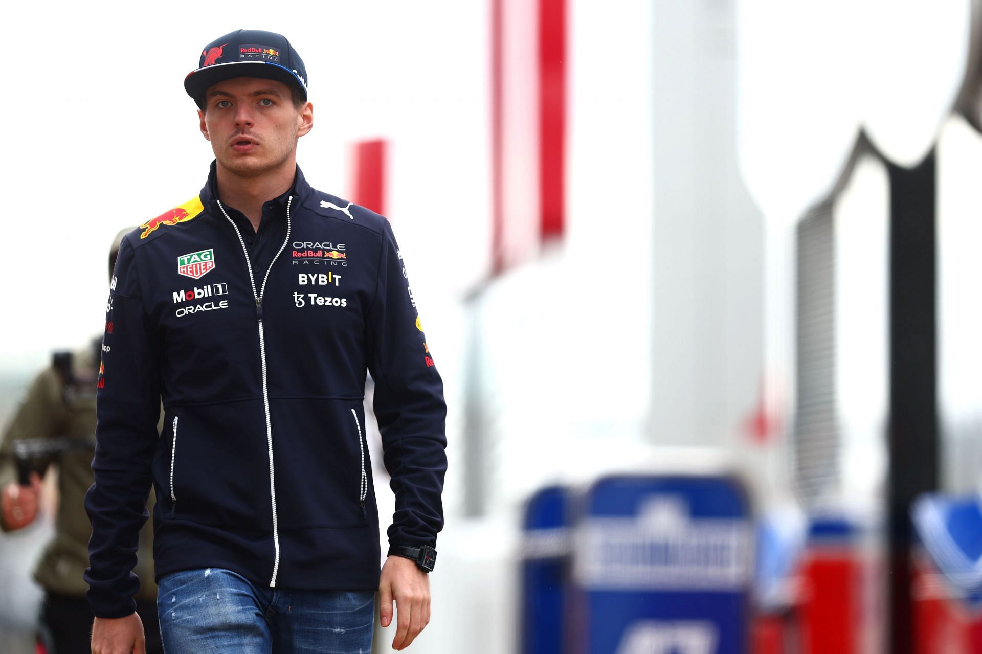 Max Verstappen feels that Nelson Piquet needed to be careful with the choice of words used against Lewis Hamilton