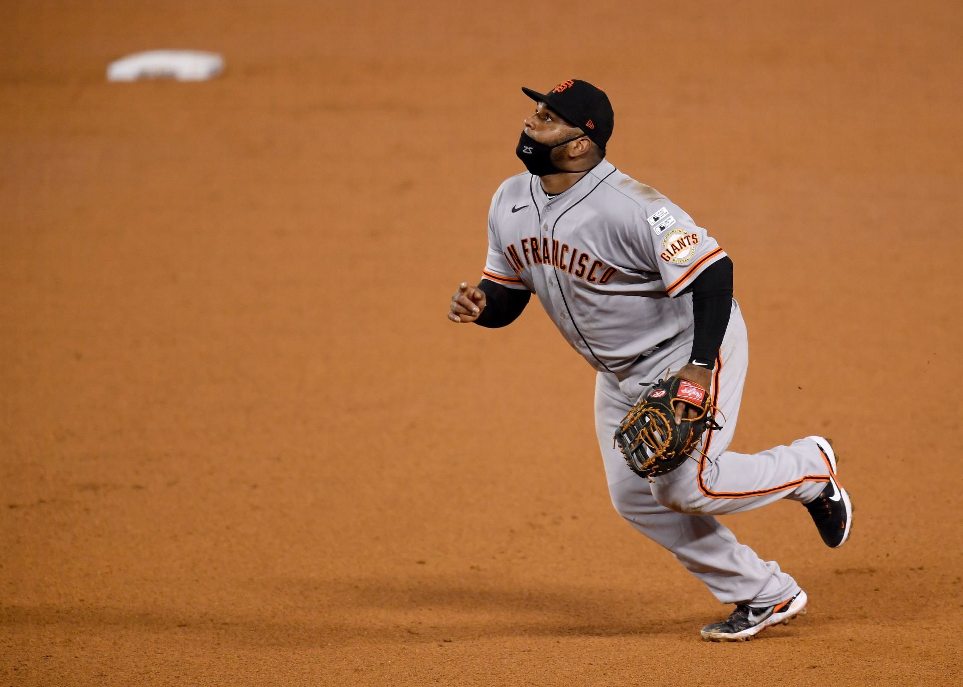 Pitching Panda: Pablo Sandoval pitches for Giants against Dodgers