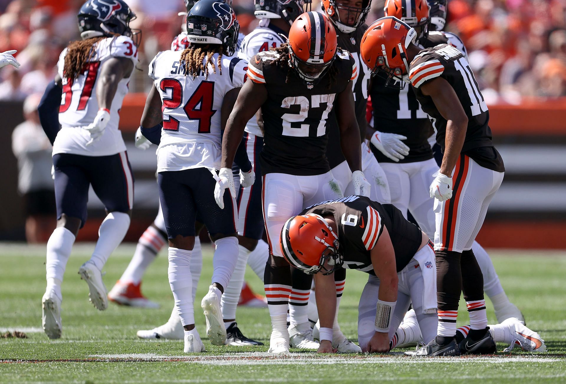 Houston Texans v Cleveland Browns