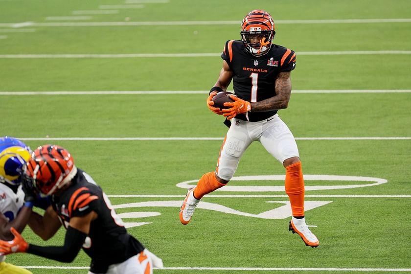 Sportskeeda Pro Football on X: THE WORLD IS AT THEIR FEET Dallas Cowboys'  Micah Parsons and Cincinnati Bengals' Ja' Marr Chase only 2nd year stars to  make PFF50 list. #NFL #CowboysNation #Bengals #