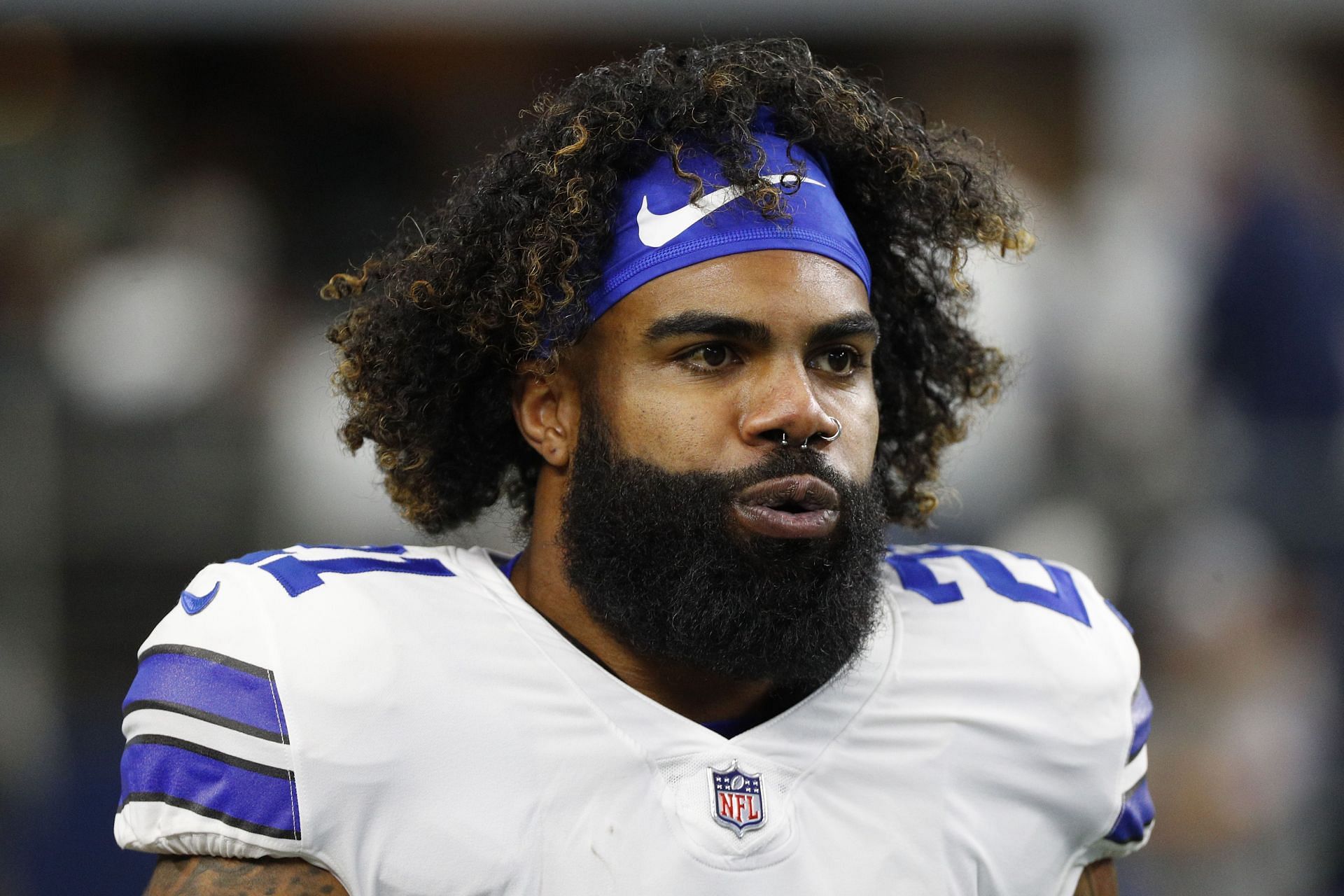 Has Zeke fallen behind Tony Pollard in the pecking order?