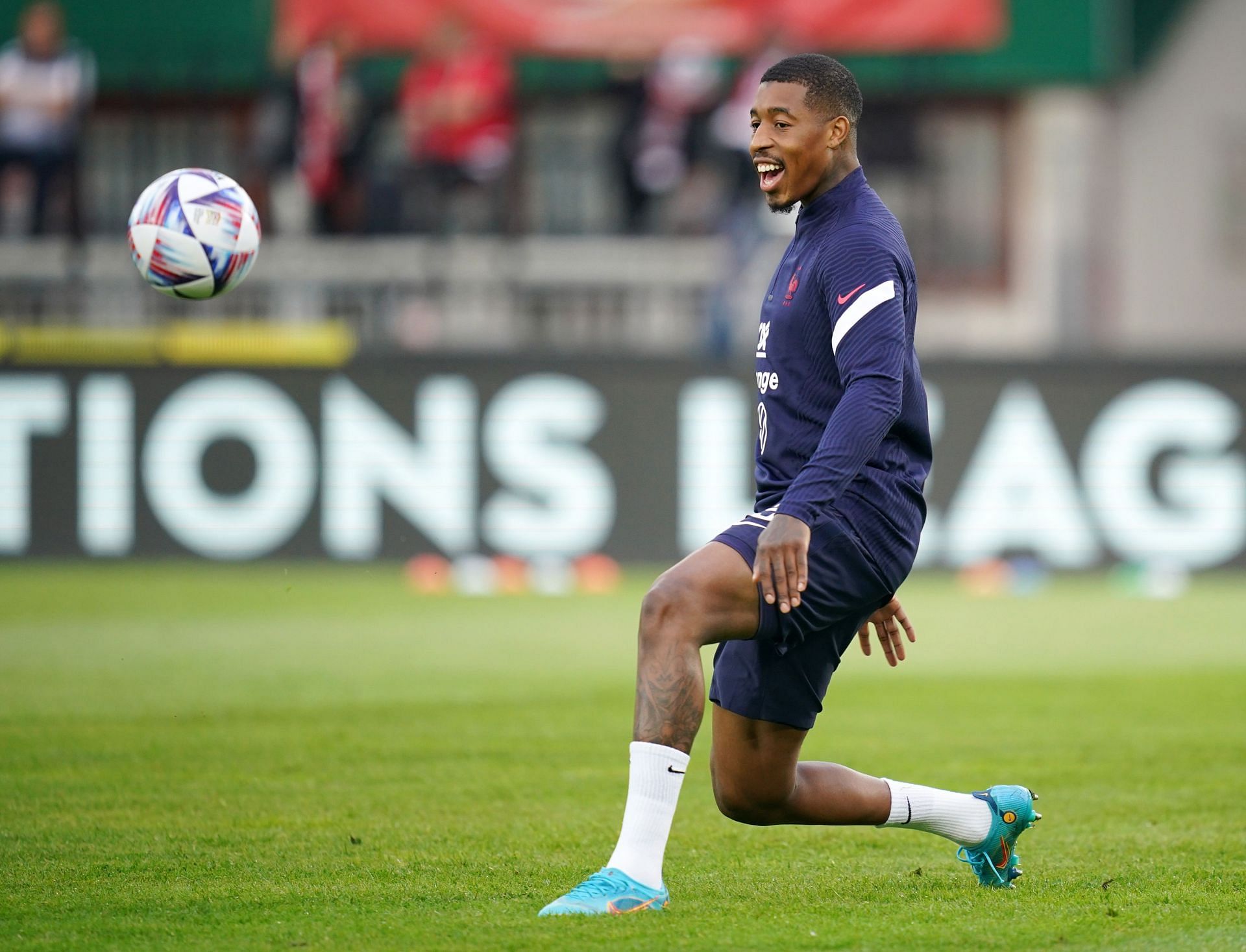 The France international could be an excellent Jules Kounde alternative.