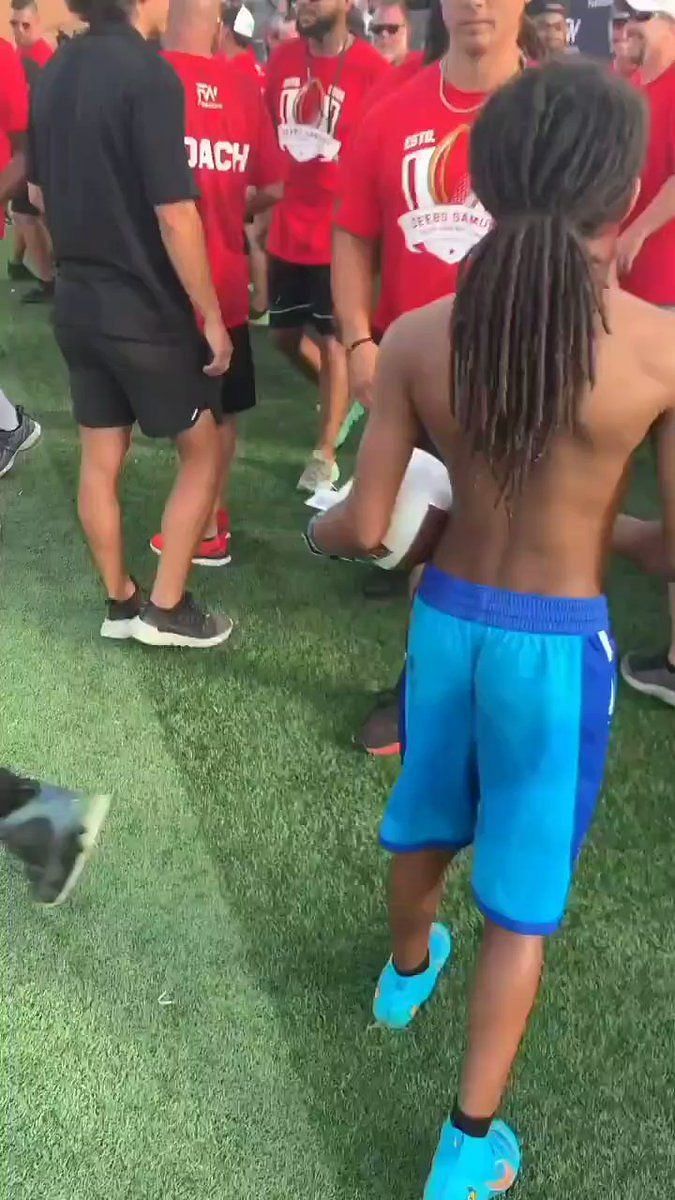 Niners' Deebo Samuel denies autograph to a child (VIDEO)