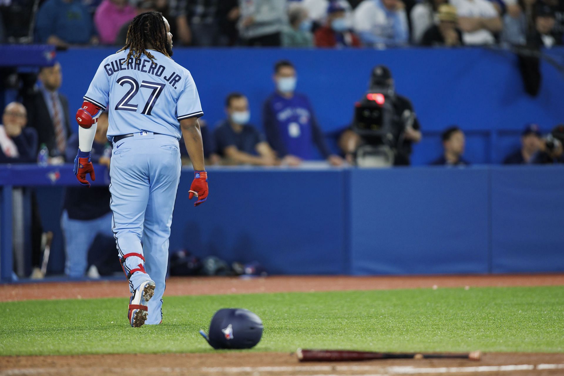 Toronto Blue Jays slugger Vladimir Guerrero Jr. did something unusual after grounding into an out against the Oakland Athletics today.