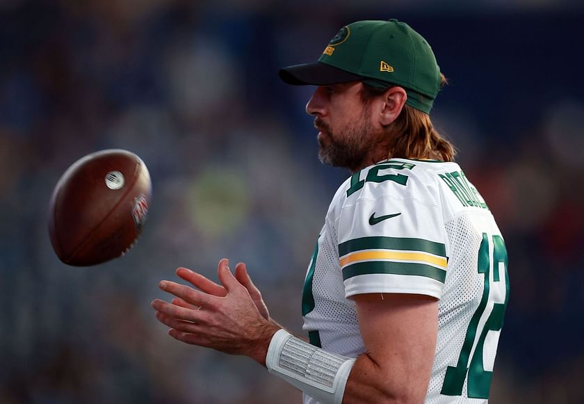 NFL analyst believes Aaron Rodgers should've kept quiet about