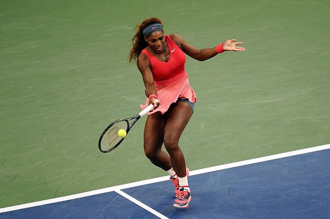 Serena Williams practices on special court built by husband Alexis Ohanian that mimics US open surface