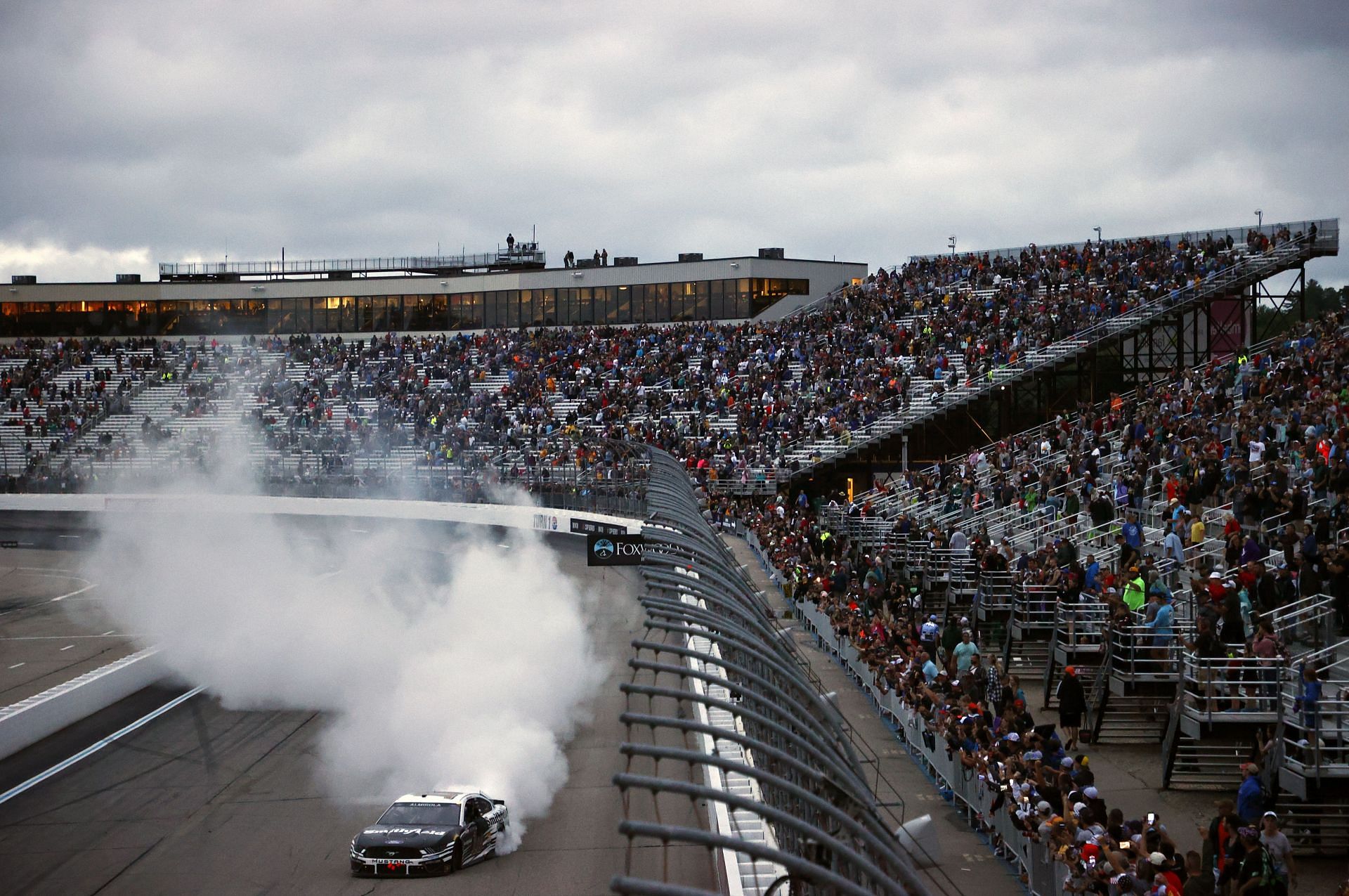 NASCAR Cup Series heads to New Hampshire Motor Speedway