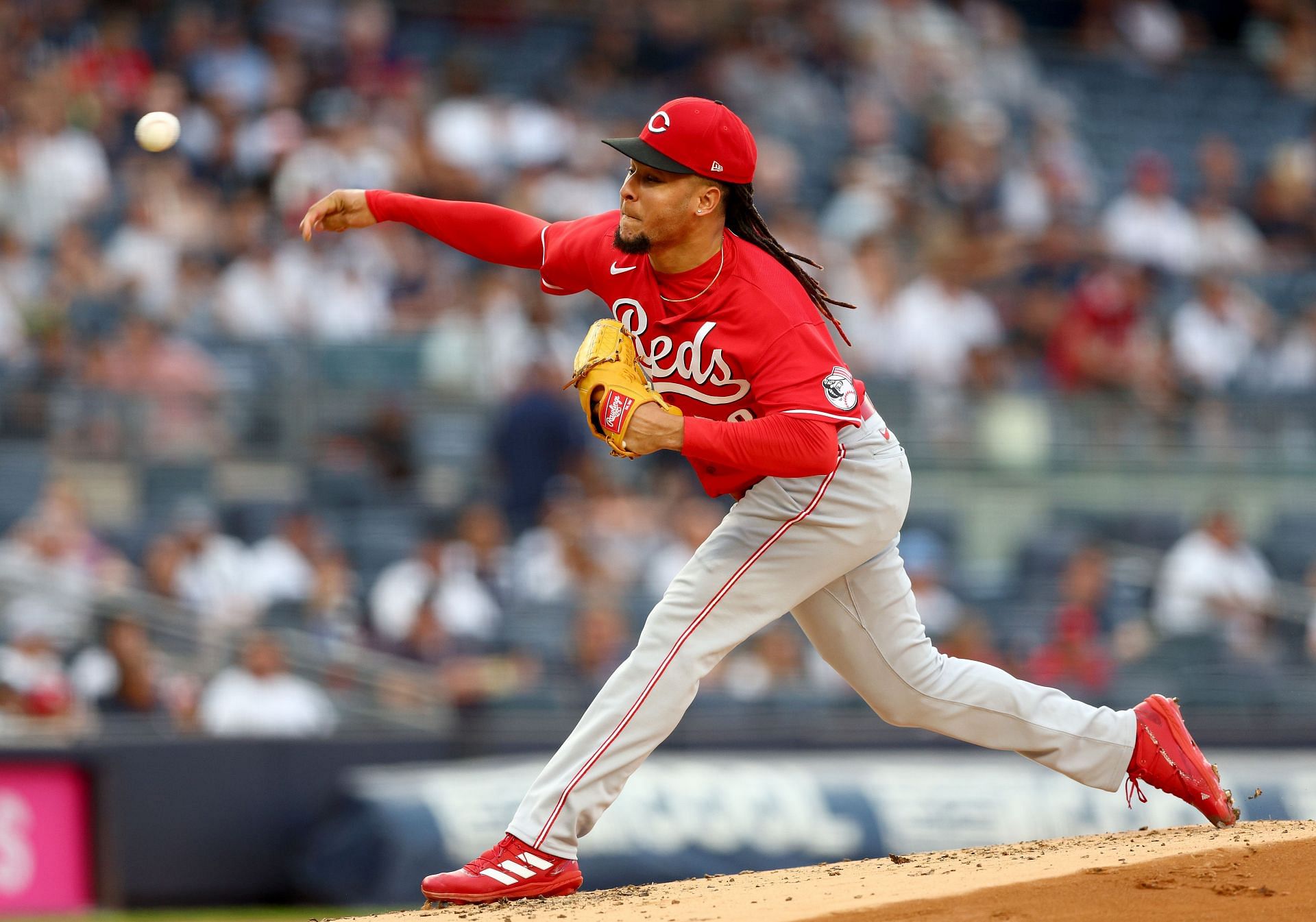 Luis Castillo pitches during a Cincinnati Reds v New York Yankees game.