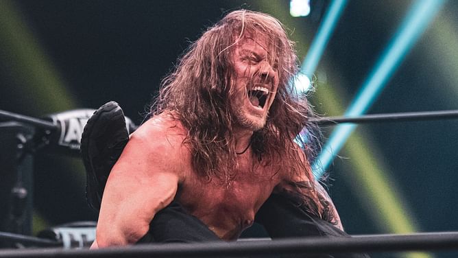 "Oh my god, I'm gonna fall off the edge" - Chris Jericho sheds light on terrifying spot with former WWE Superstar