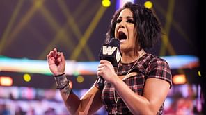 Current champion's tweet leads to Twitter exchange with Bayley