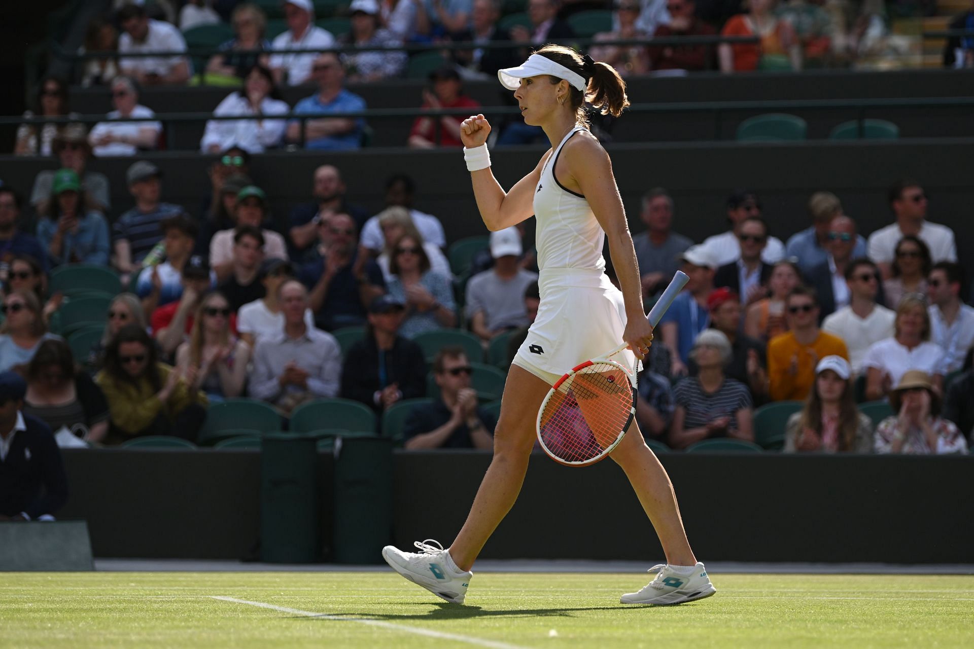 Alize Cornet became the third woman from France to reach the last 16 of this year&#039;s grass-court Major