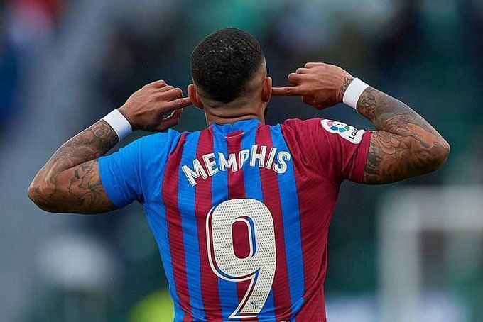 28-year-old Memphis Depay breaks silence on future amid Camp Nou exit  talks