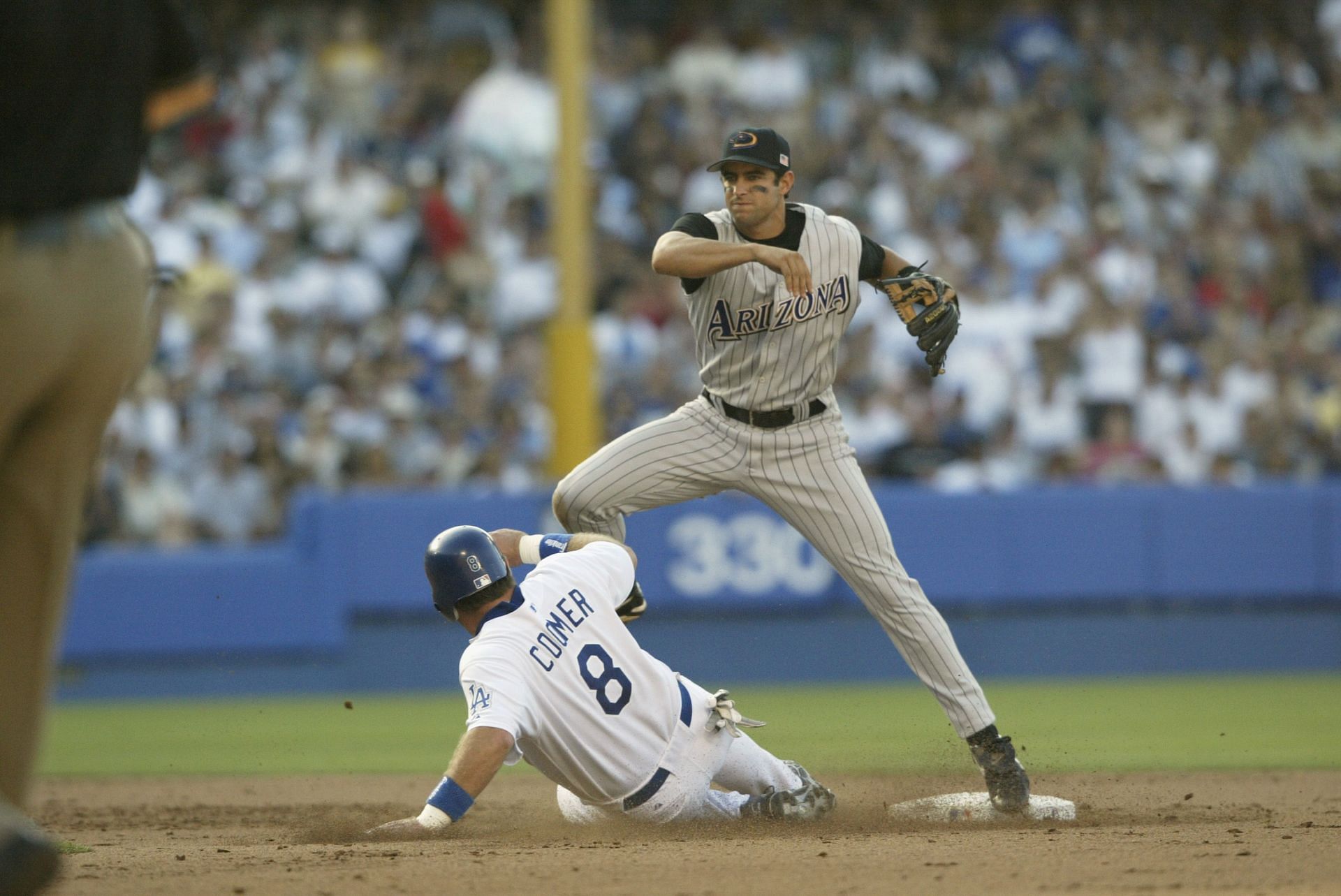 Hernandez had a controversial home-plate call with Ron Coomer in 2001.