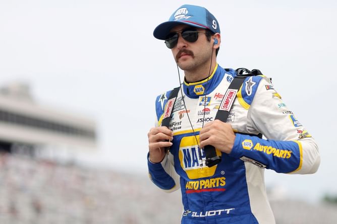 "I’m kind of sentimental to the old generation" - Chase Elliott's father takes a dig at the Atlanta Motor Speedway after son's win