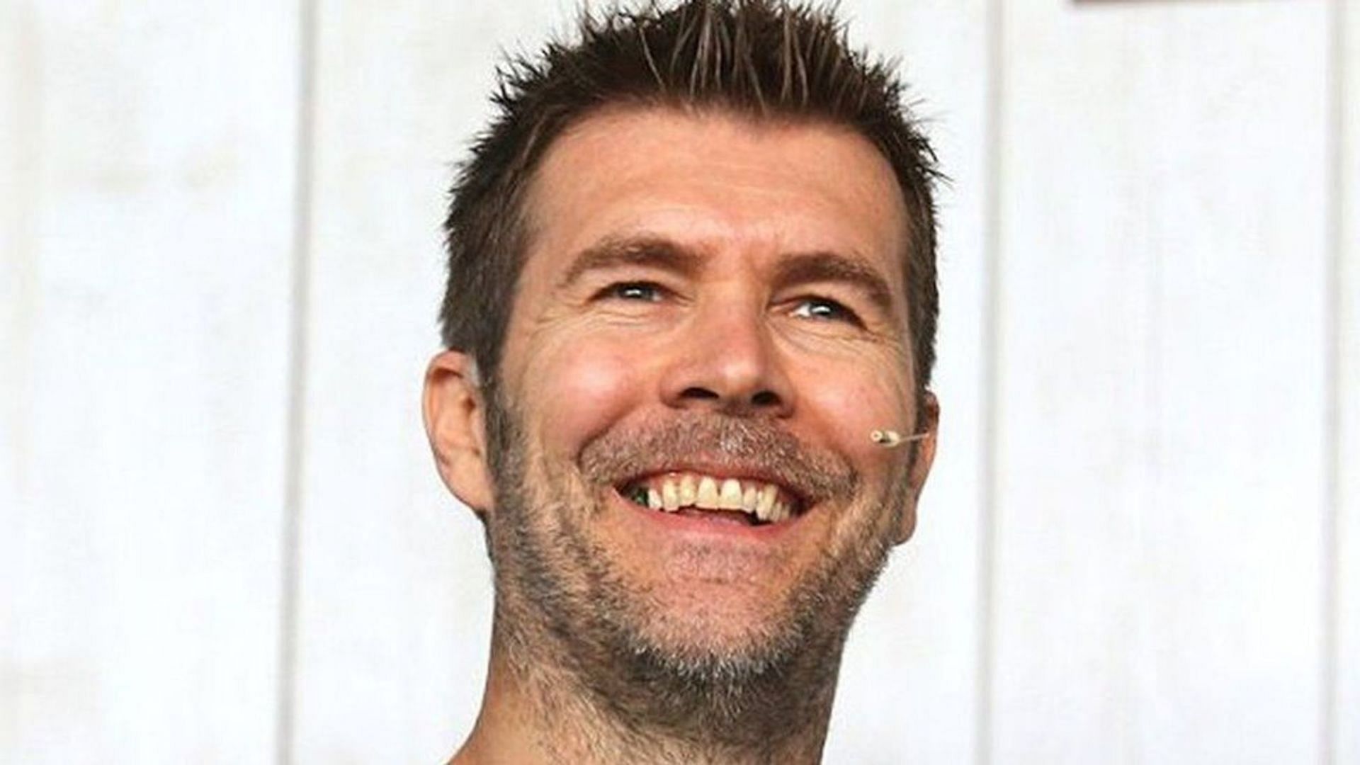 Rhod Gilbert shares cancer diagnosis (Image via Getty Images)