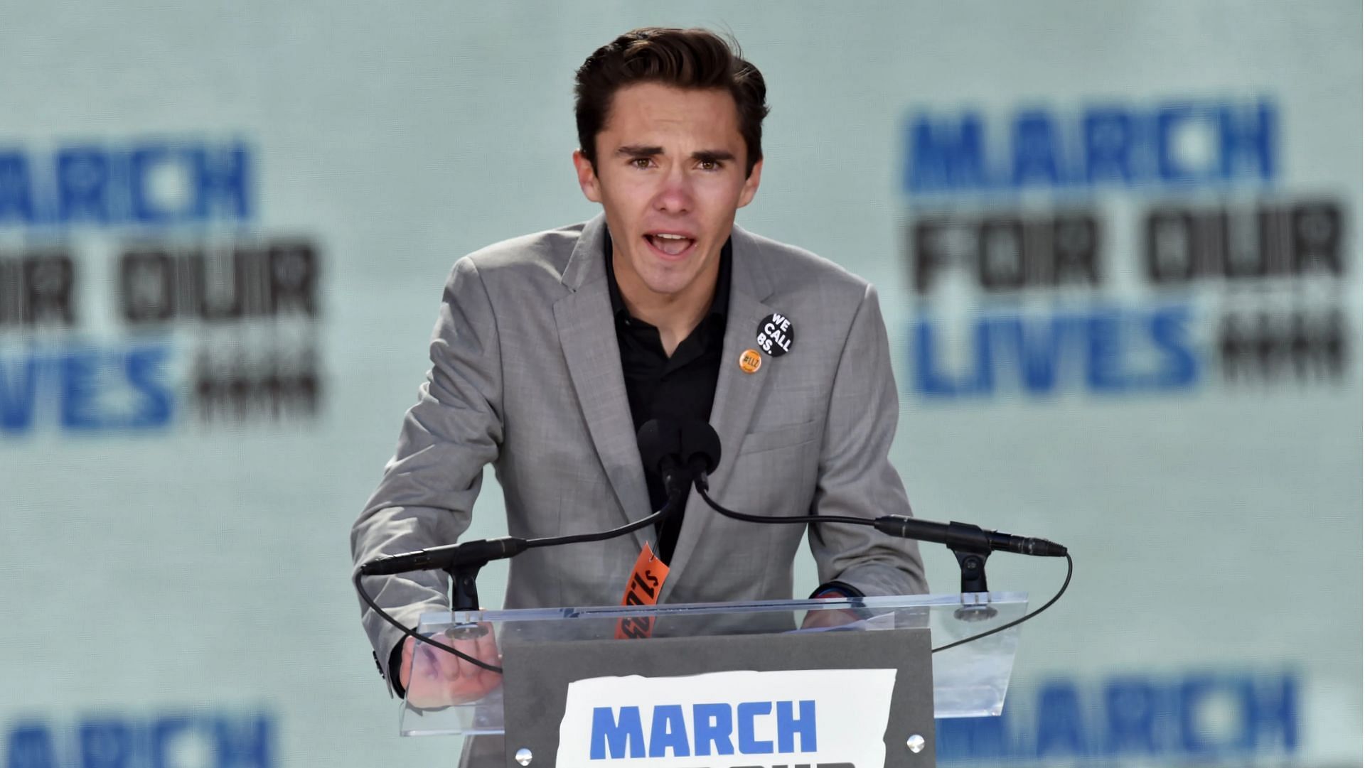 David Hogg confronted a Republican member of Arizona, Andy Biggs, when the latter talked about the need of guns for his state residents&#039; safety (Image via Nicholas Kamm/Getty)