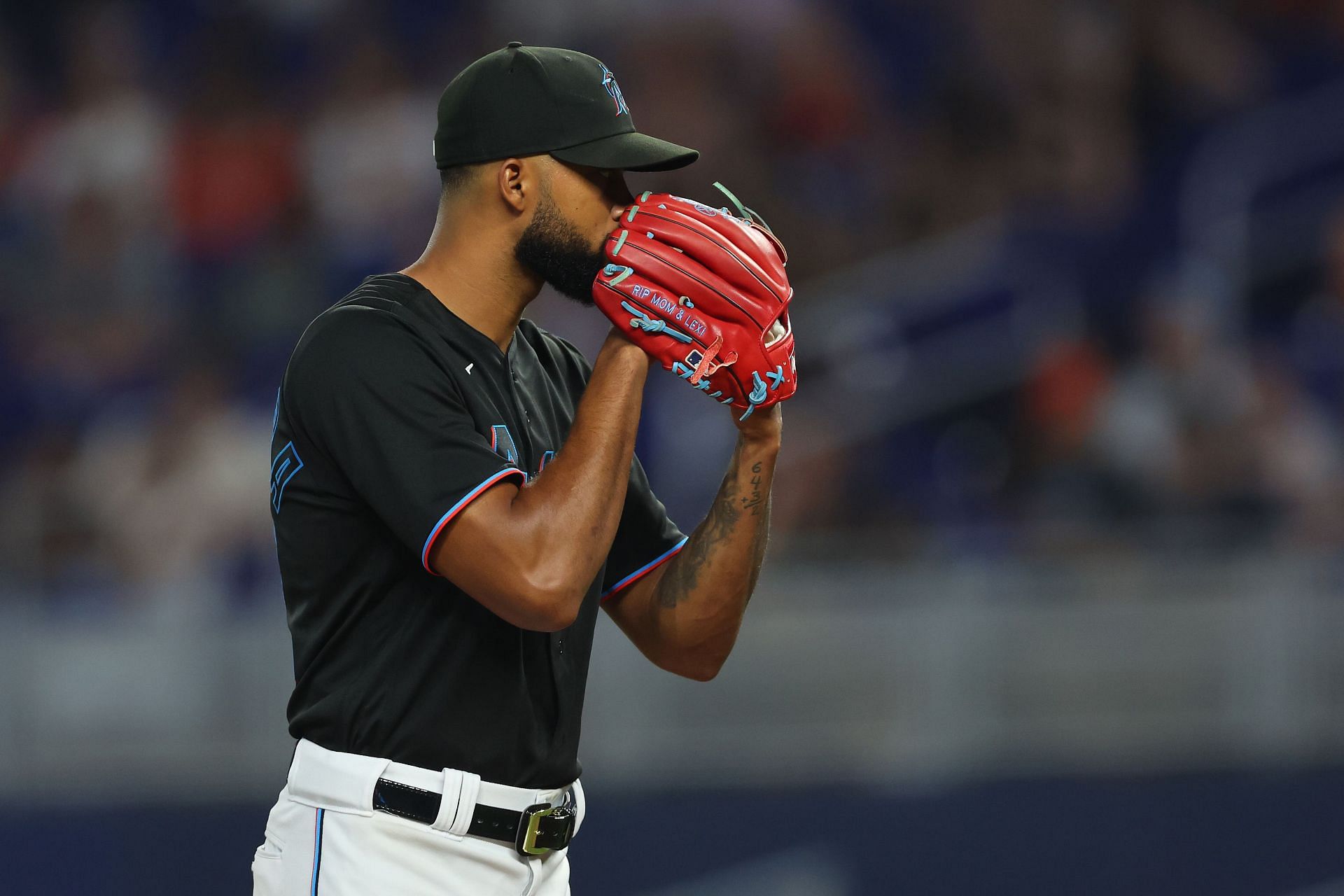 Sandy Alcantara deal signals new Marlins era, other MLB notes - Sports  Illustrated