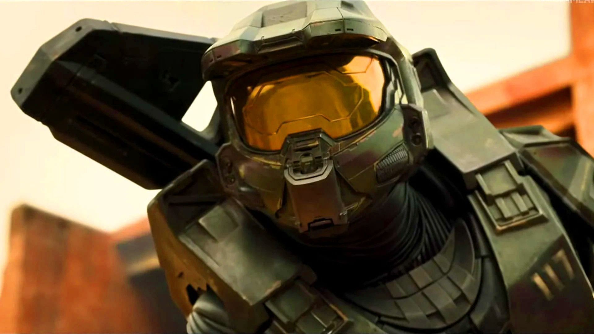 Master Chief drops into action in the TV series (Image via Paramount)