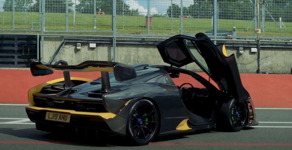 What cars does Gordon Ramsay own?