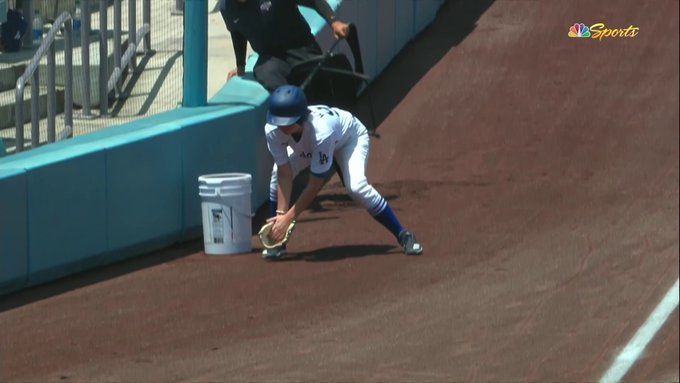 WTH? Ball babes? Wow! Just wow! The Giants just signed her to a minor  league contract - MLB fans in splits after ball girl grabs fair ball at  Los Angeles Dodgers vs.