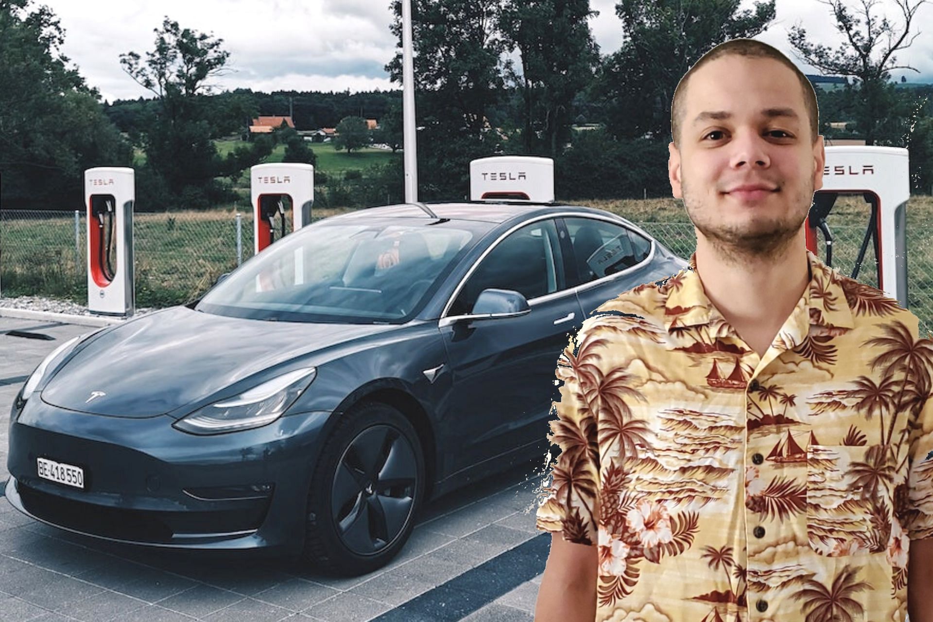Fans troll Erobb221 after he reveals that he pays $9 per month for internet services in his car (Image via Sportskeeda)