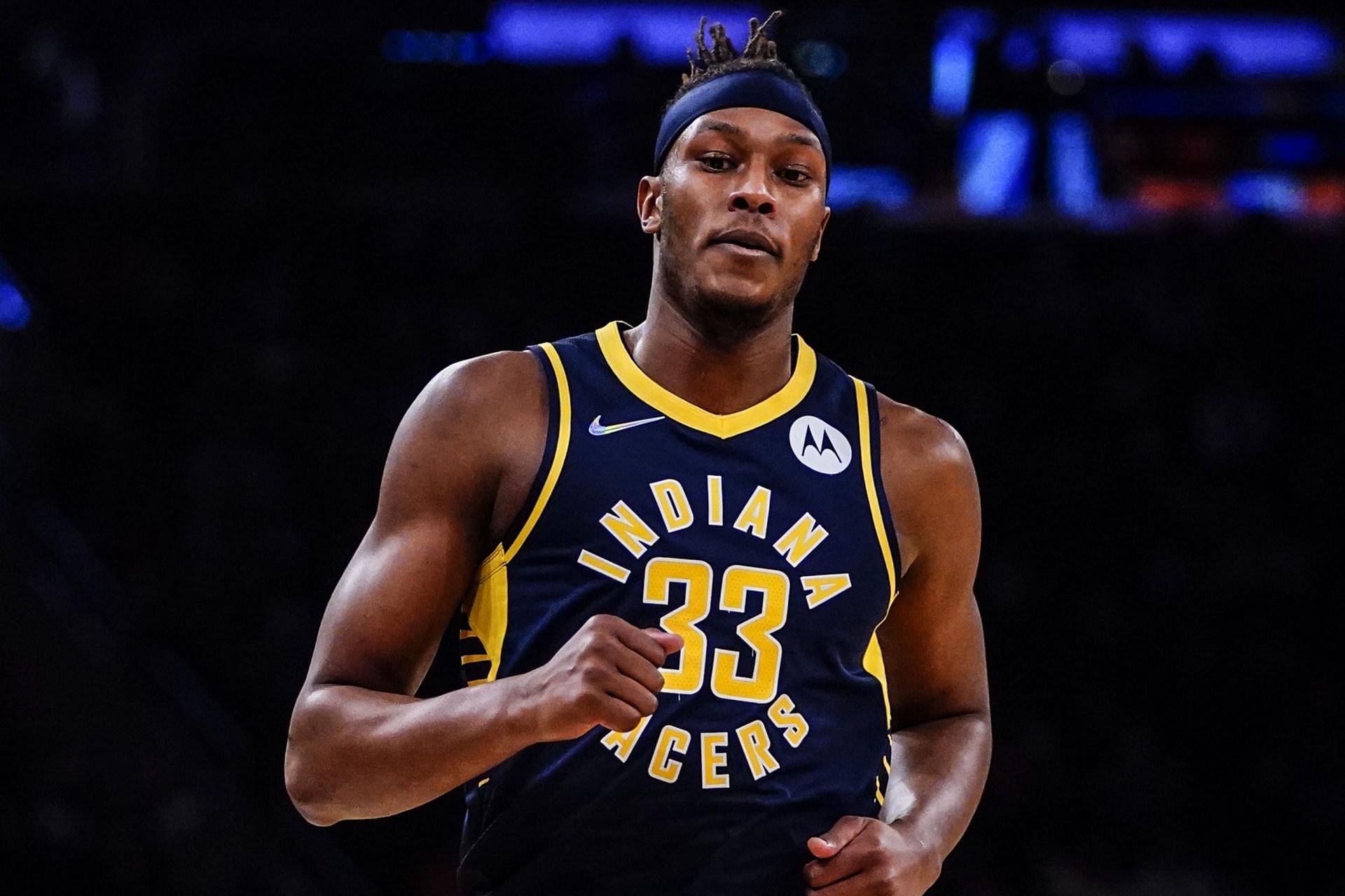 Myles Turner to the LA Lakers could be a longshot after the Indiana Pacers failed to get Deandre Ayton of the Phoenix Suns. [Photo: Bleacher Report]
