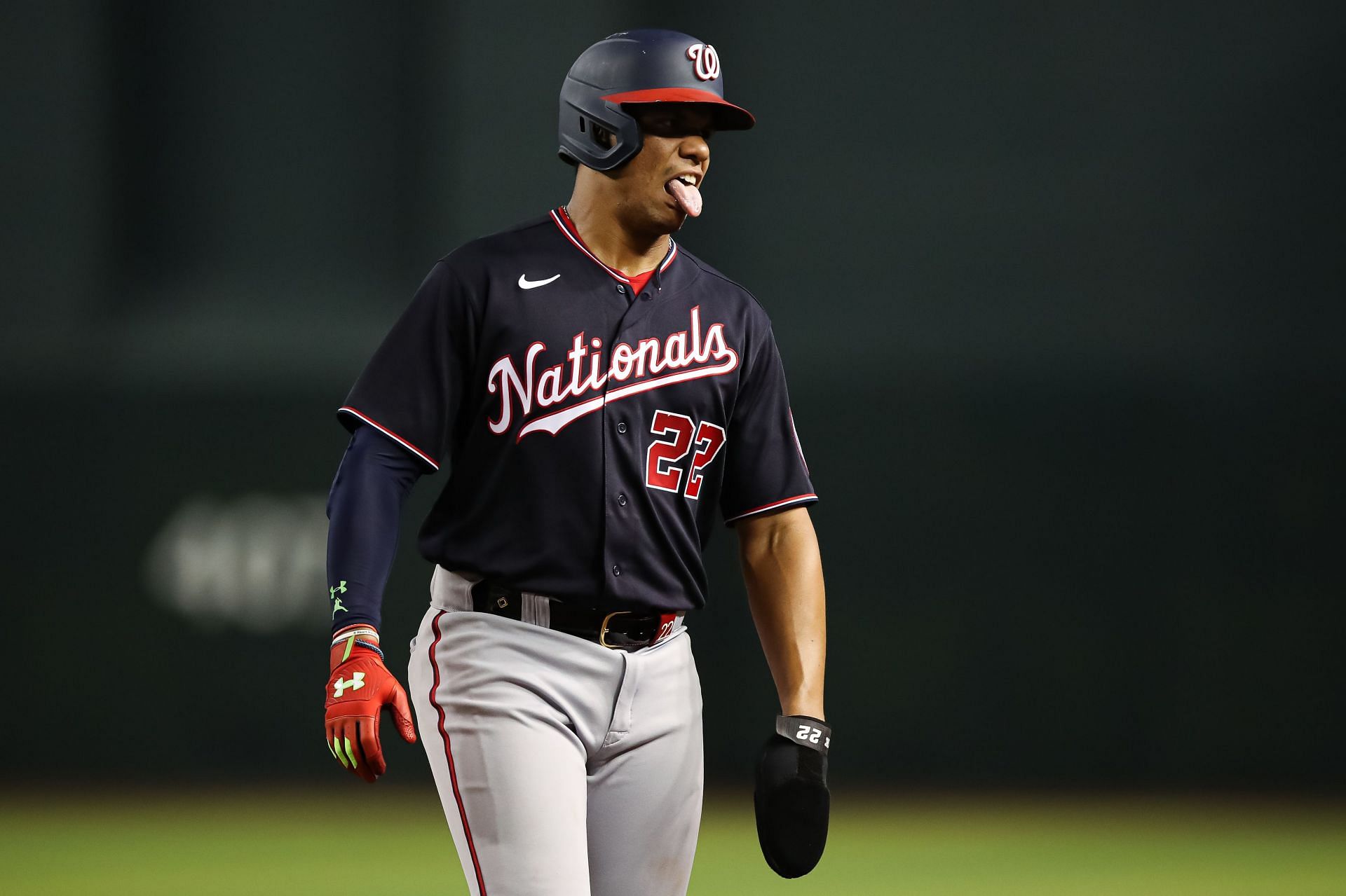 Madison Bumgarner calls Victor Robles 'clown' for watching home