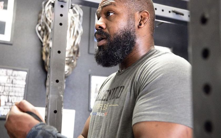 35-year-old heavyweight Jon Jones looks in phenomenal shape as he ...