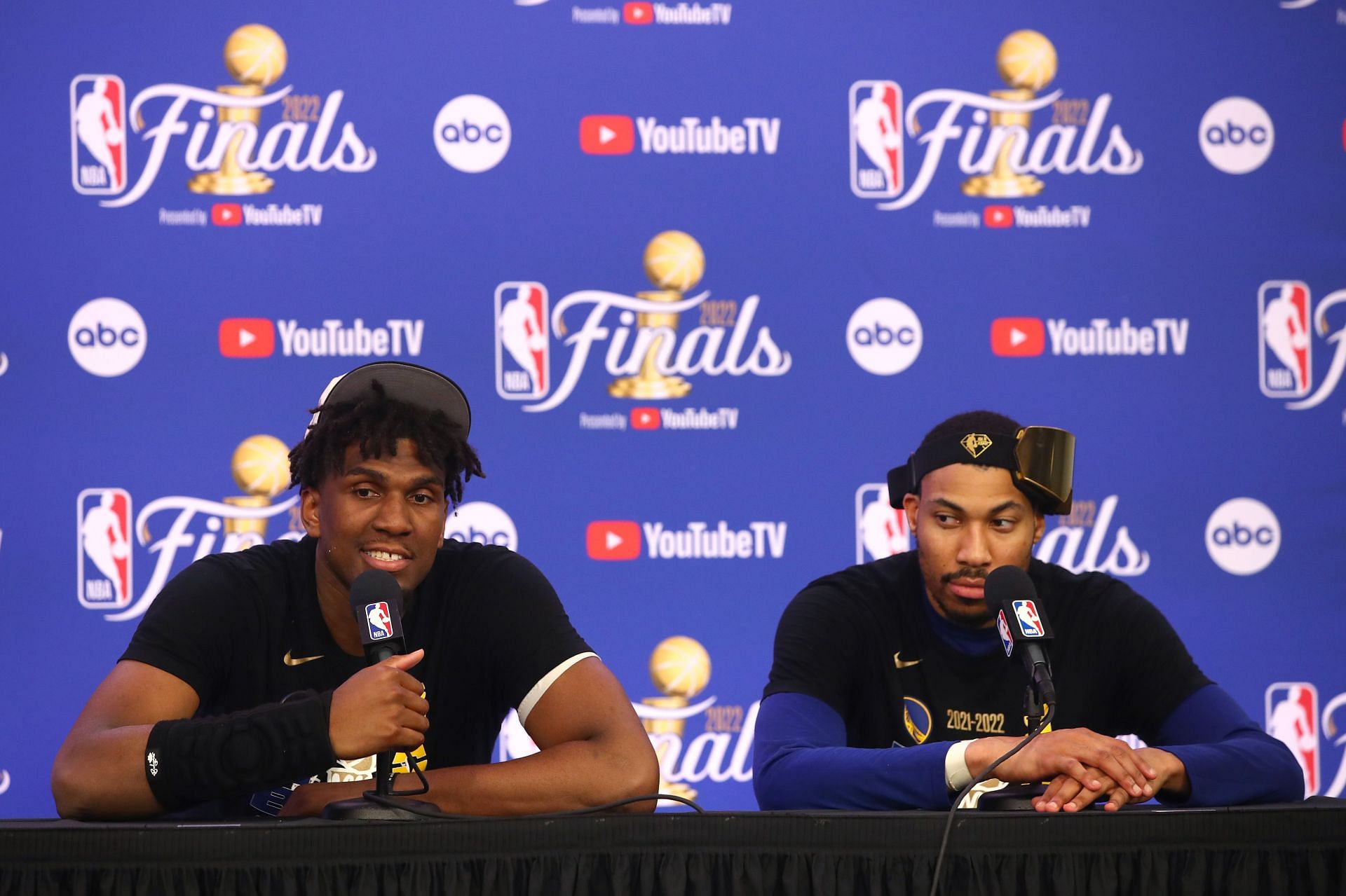 Kevon Looney and Otto Porter Jr. of the Golden State Warriors