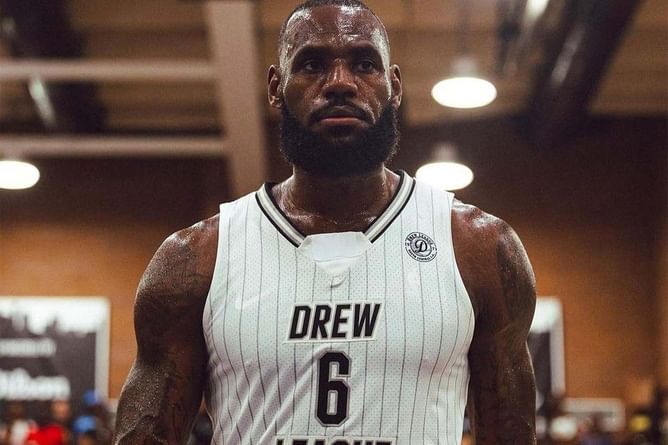 "It’s so great they could touch and high five him! What a once in a lifetime experience!" - Magic Johnson extends gratitude to LeBron James for playing in the Drew League