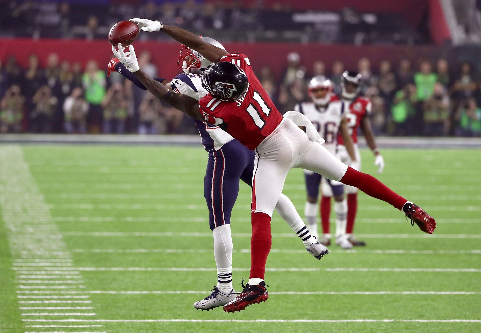 Julio Jones made a highlight-reel catch in a game Falcons fans want to forget