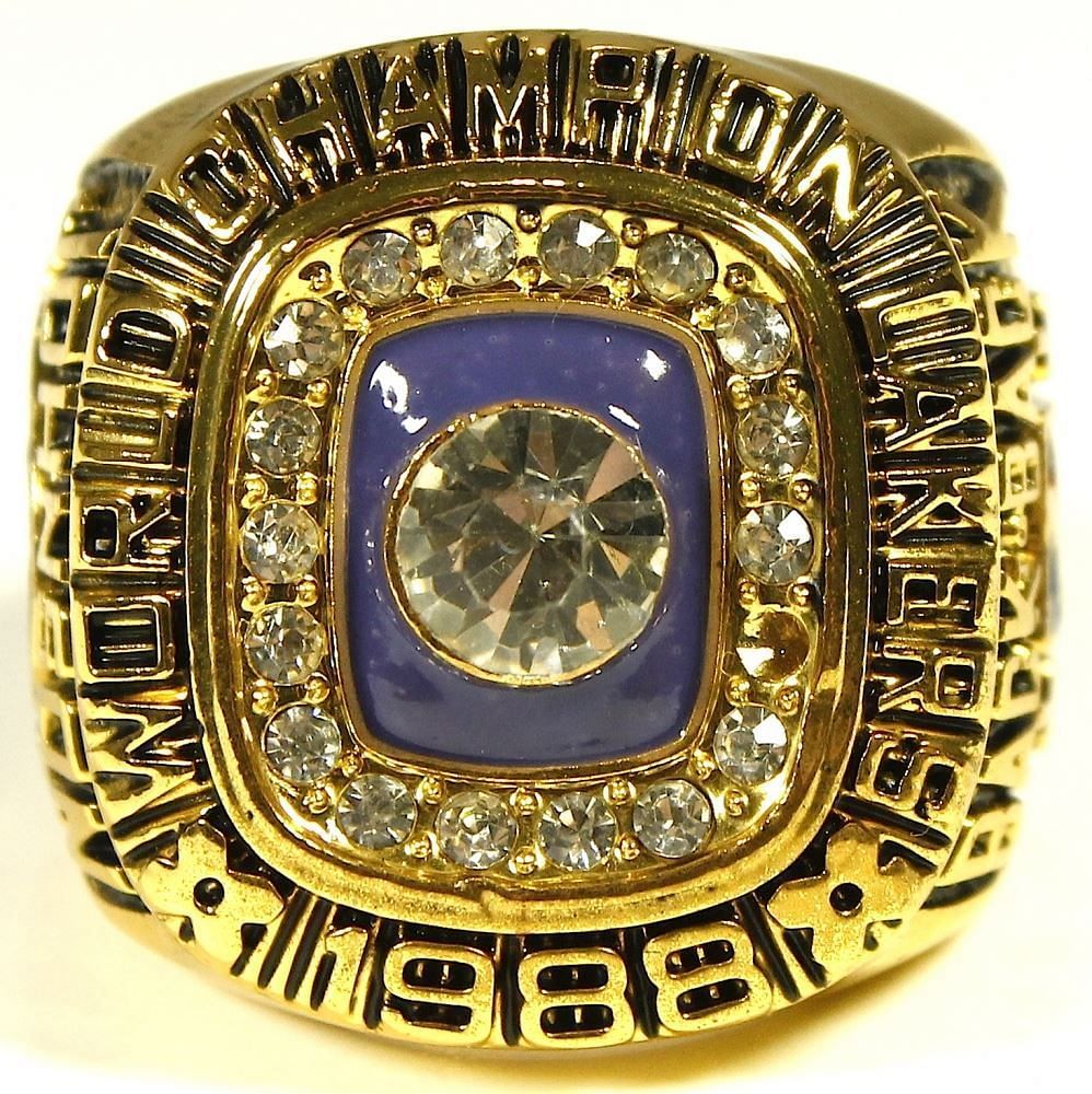 Magic Johnson Rings - How many rings does Magic Johnson have?
