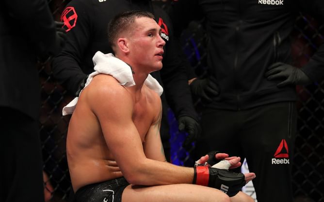 "Not many would have this level of professionalism" - Fans send goodwill to Darren Till after he admits that his "body is brittle" in honest public address