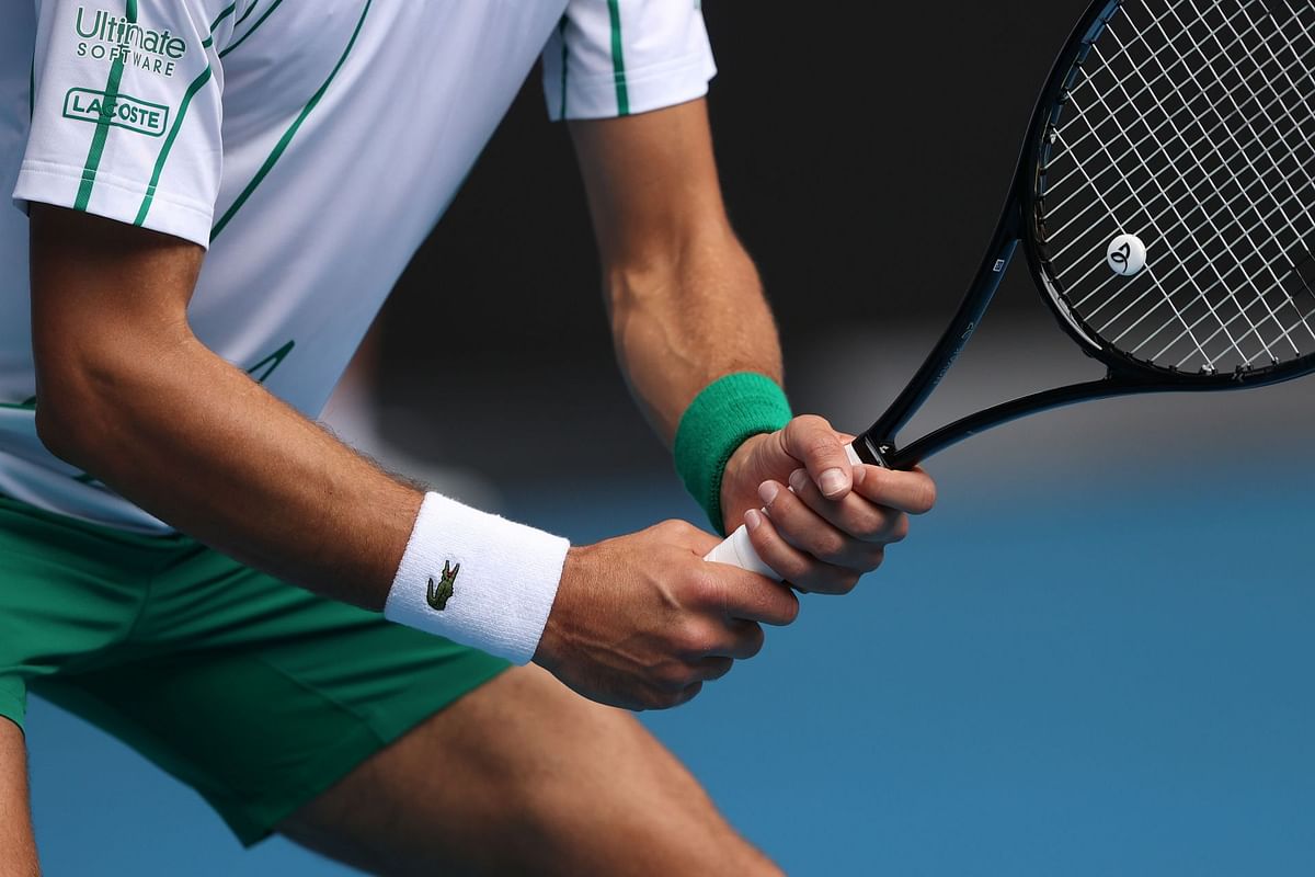 What racket does Novak Djokovic use? Has he ever changed his racket