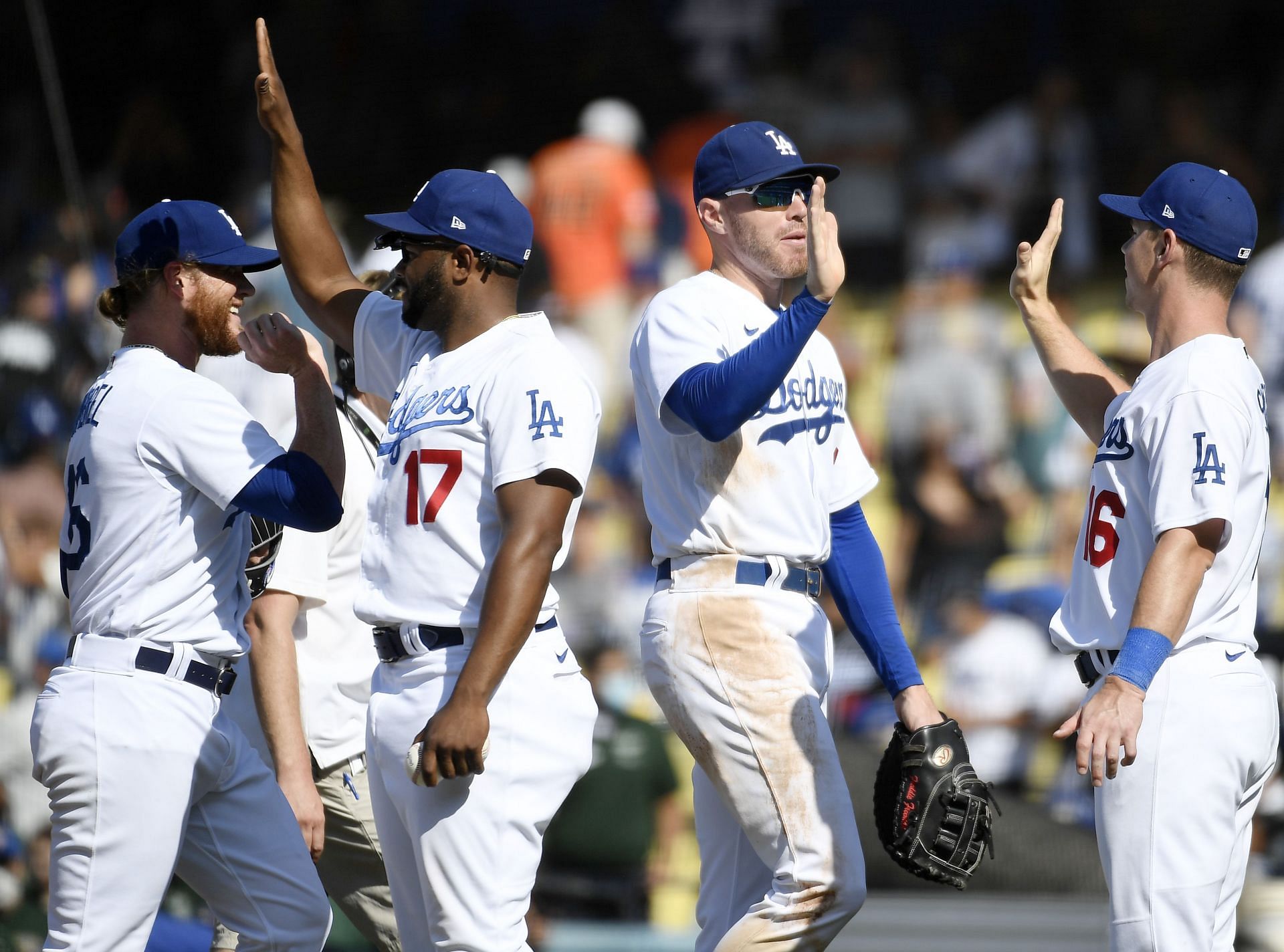 WTH? Ball babes? Wow! Just wow! The Giants just signed her to a minor  league contract - MLB fans in splits after ball girl grabs fair ball at  Los Angeles Dodgers vs.