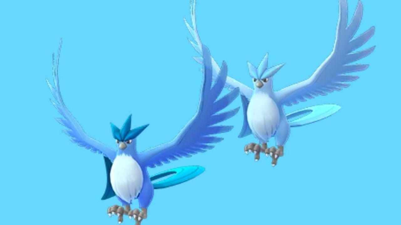 Articuno alongside its Shiny variant (Image via The Pokemon Company)