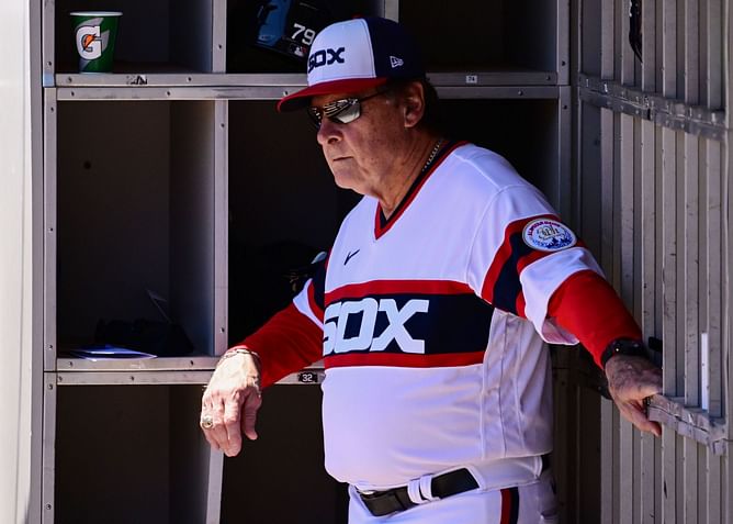 "The way we're taking the field is unacceptable" - Former MLB players Ozzie Guillen & Scott Podsednik want Chicago White Sox skipper to acknowledge his shortcomings