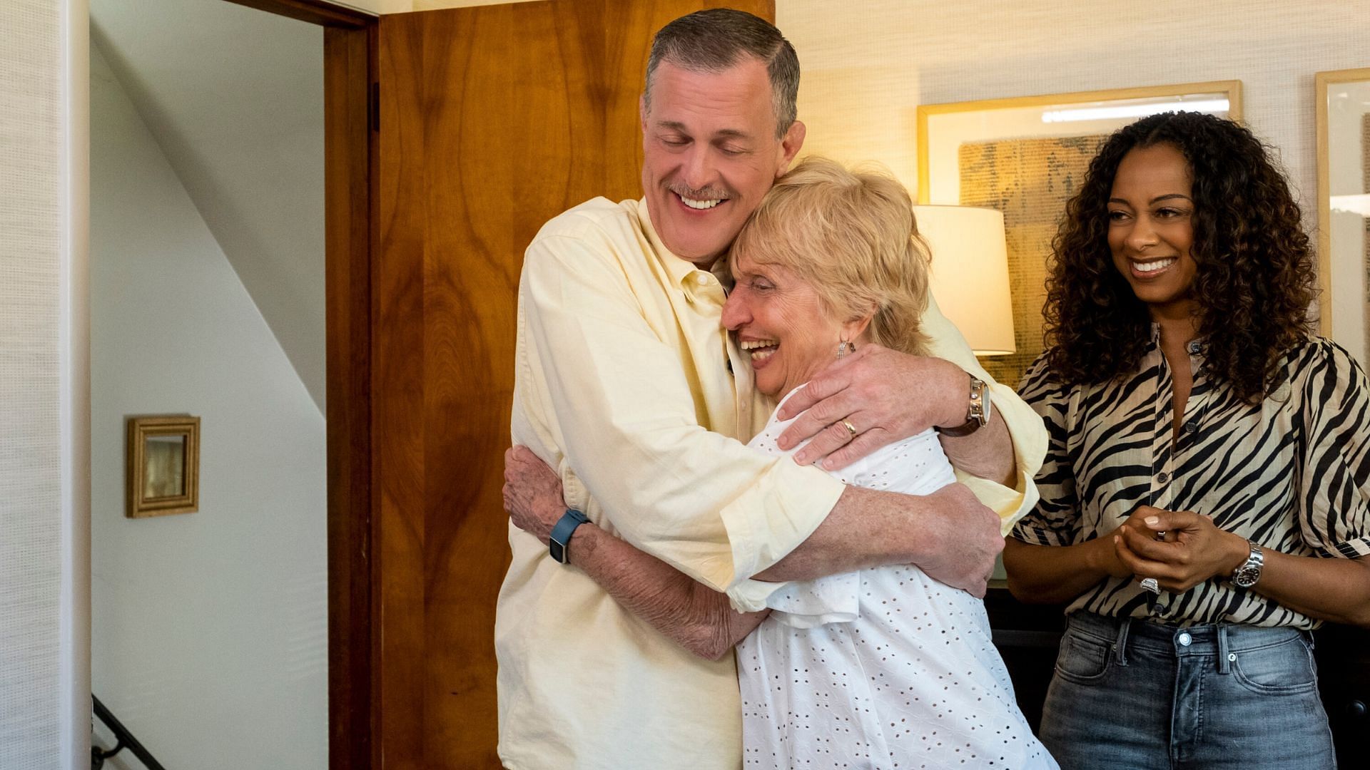 Billy Gardell, Nischelle and Marianne (Image via Twitter/@CBS)