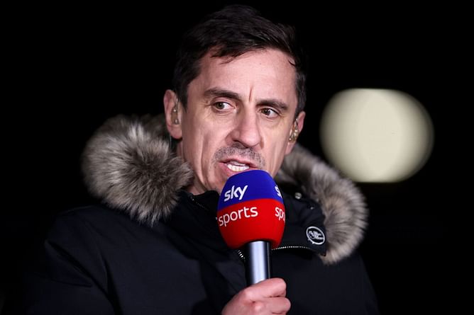 "FIFA should be all over bullying like this and stop it" - Gary Neville urges Frenkie de Jong to take legal action against Barcelona over deferred wages