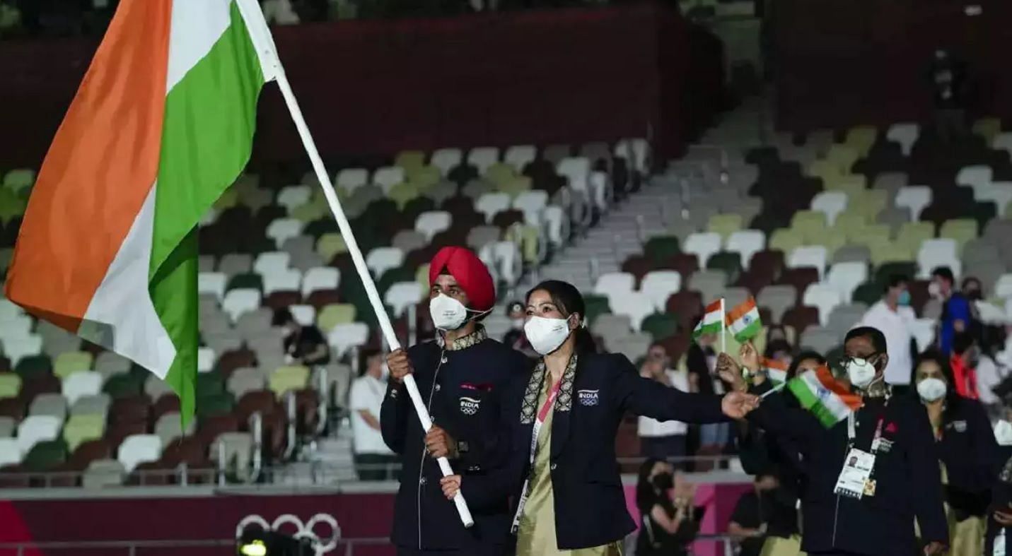 मनप्रीत सिंह और एमसी मैरीकॉम टोक्यो ओलंपिक में भारत के ध्वजवाहक थे।