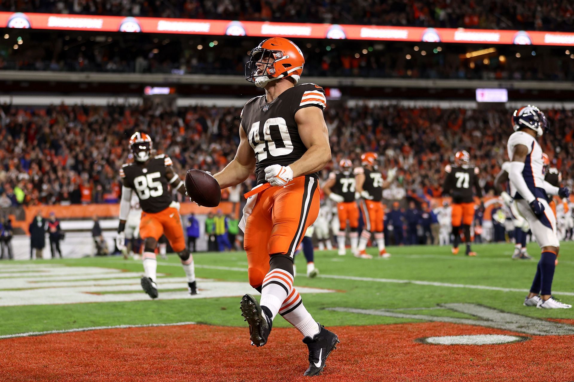 Denver Broncos v Cleveland Browns