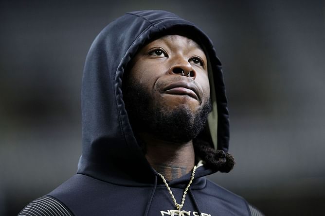 NFL News Roundup: Insider provides update on Alvin Kamara suspension, Davante Adams make bold claim regarding Derek Carr, and more | July 23, 2022