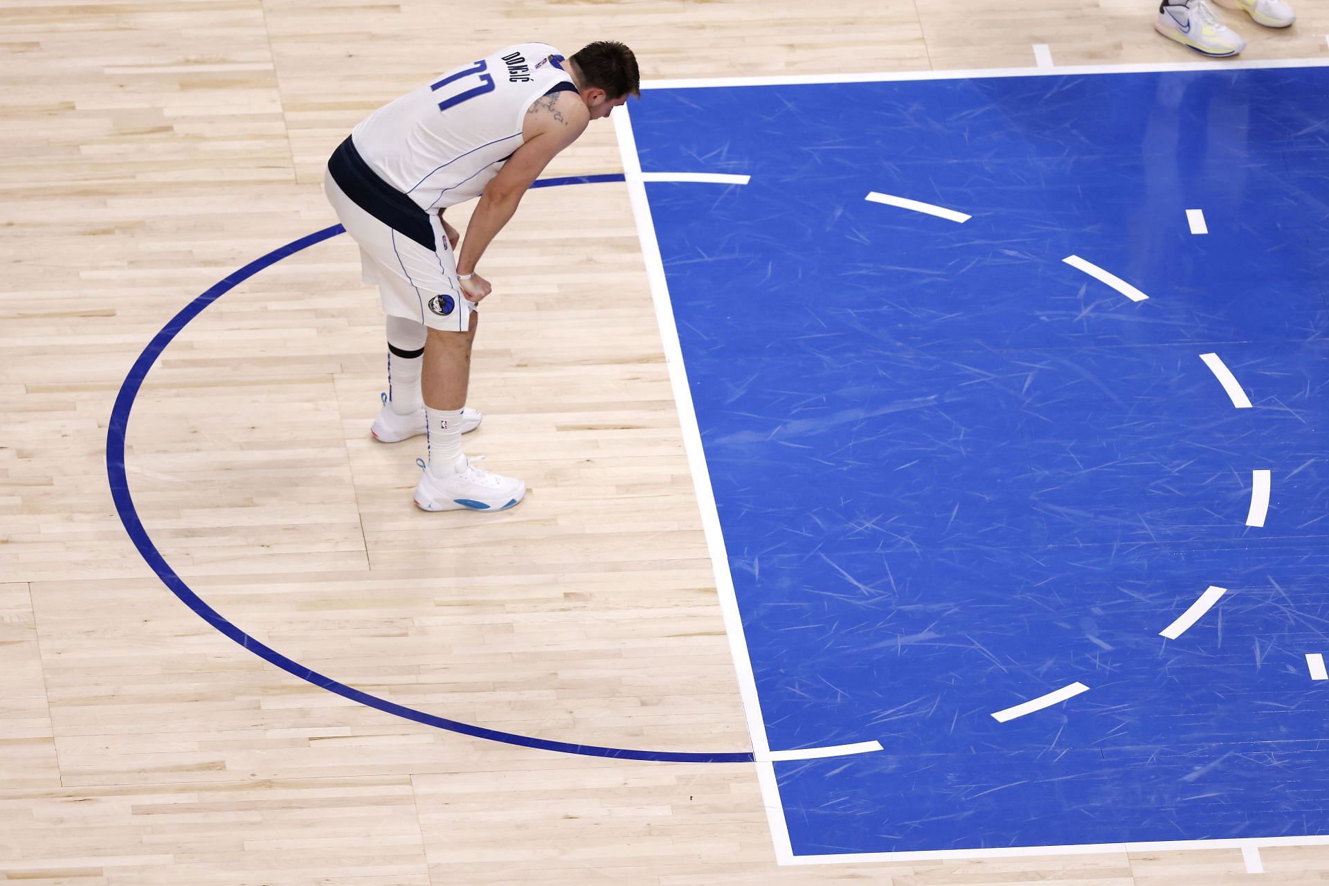 Luka Doncic prepares to shoot a free-throw