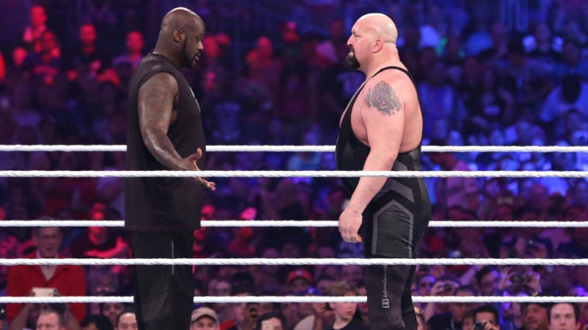 Shaq and Paul Wight came face-to-face at WrestleMania