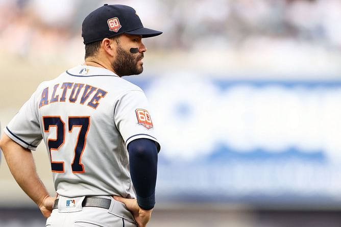 ICYMI: Jose Altuve deceives Los Angeles Angels third baseman and sends him back to the dugout