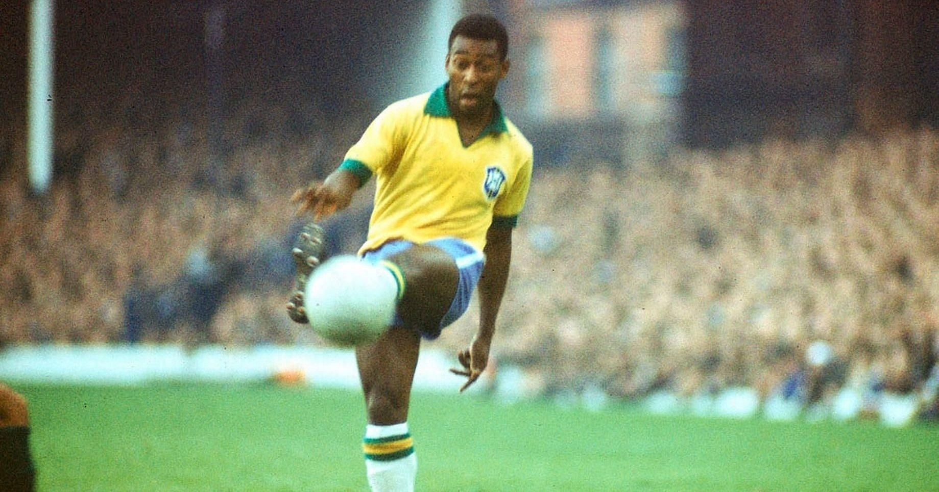 Pele in action for Brazil (cred: IndiaTimes)
