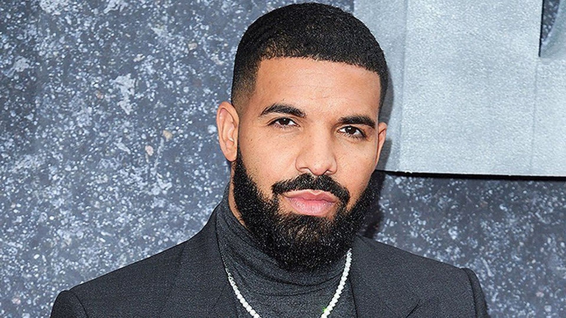 Rumors of Drake getting arrested in Sweden flood the internet (Image via Getty Images)